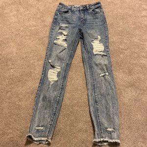 Tinseltown jeans. Size 1. Distressed.